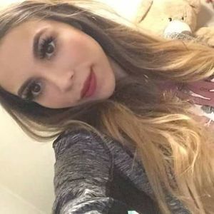 Meet your Posher, Elizebeth